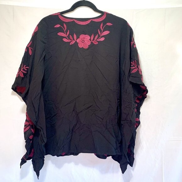 LAYERZ CLOTHING Floral Embroidered Relaxed Fit Poncho in Black Maroon SZ M - Picture 3 of 7